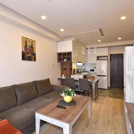 Home4You Apartments On Koghbatsi 예레반 외부 사진