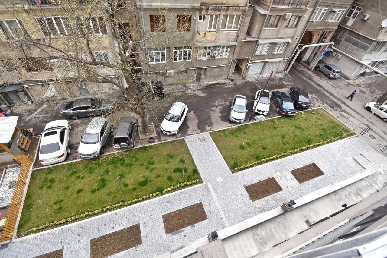 Home4You Apartments On Koghbatsi 예레반 외부 사진