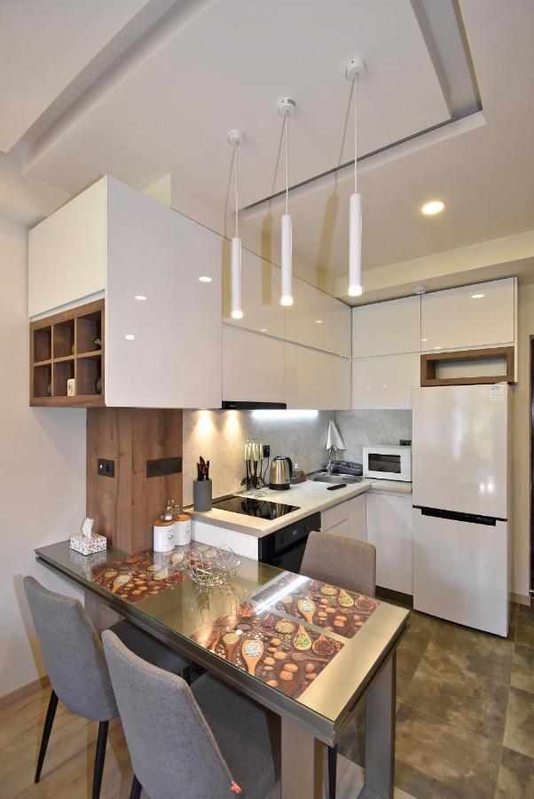 Home4You Apartments On Koghbatsi 예레반 외부 사진